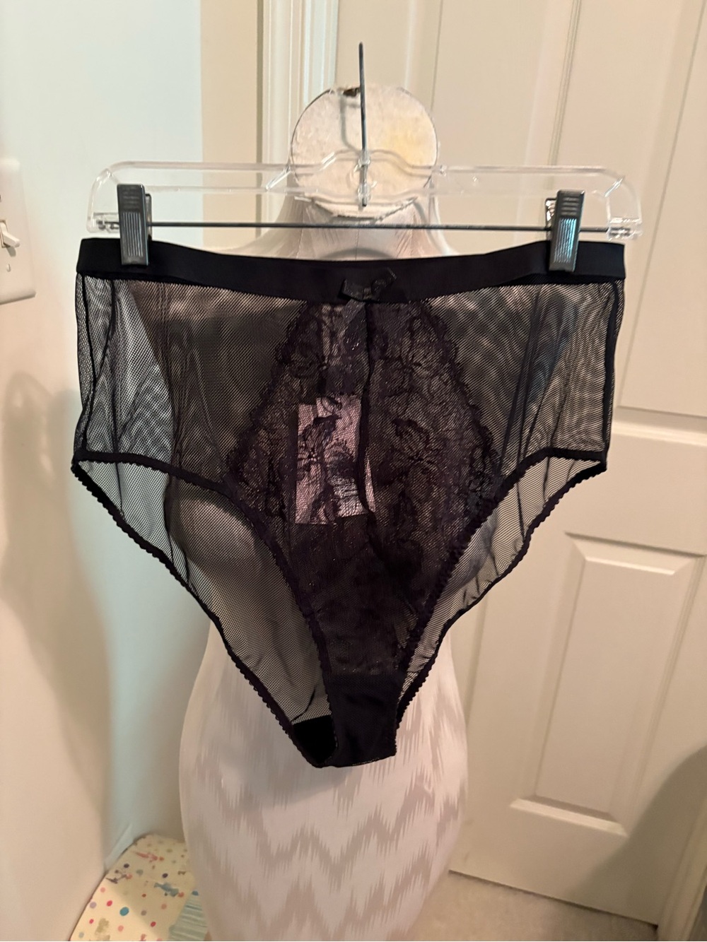 Agent Provocateur women’s size L Leni $115 5 Sheer Lace NWT Black lace panel